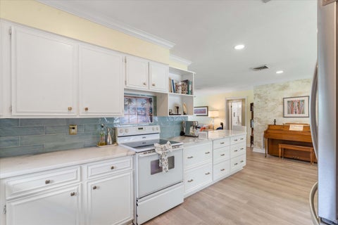 Tiny photo for 801 Berkeley Street, Boca Raton, FL 33487 (MLS # B26029221)