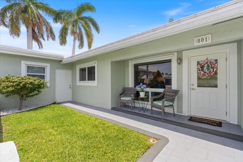 Tiny photo for 801 Berkeley Street, Boca Raton, FL 33487 (MLS # B26029221)