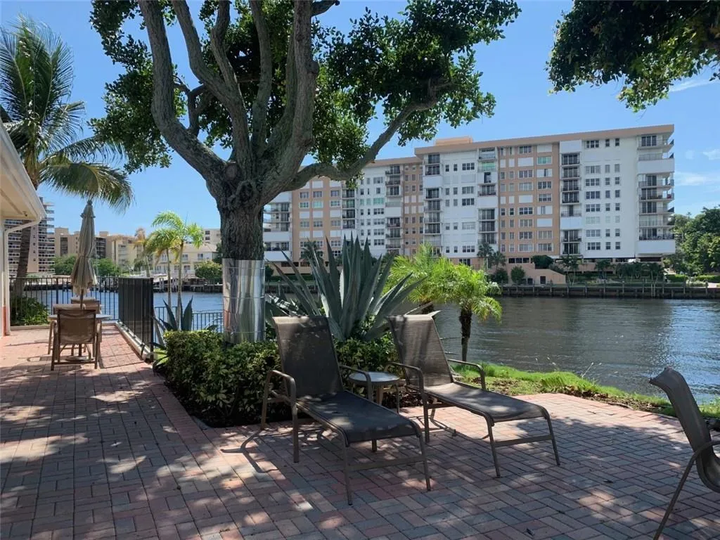 3150 NE 48th Ct Unit 107