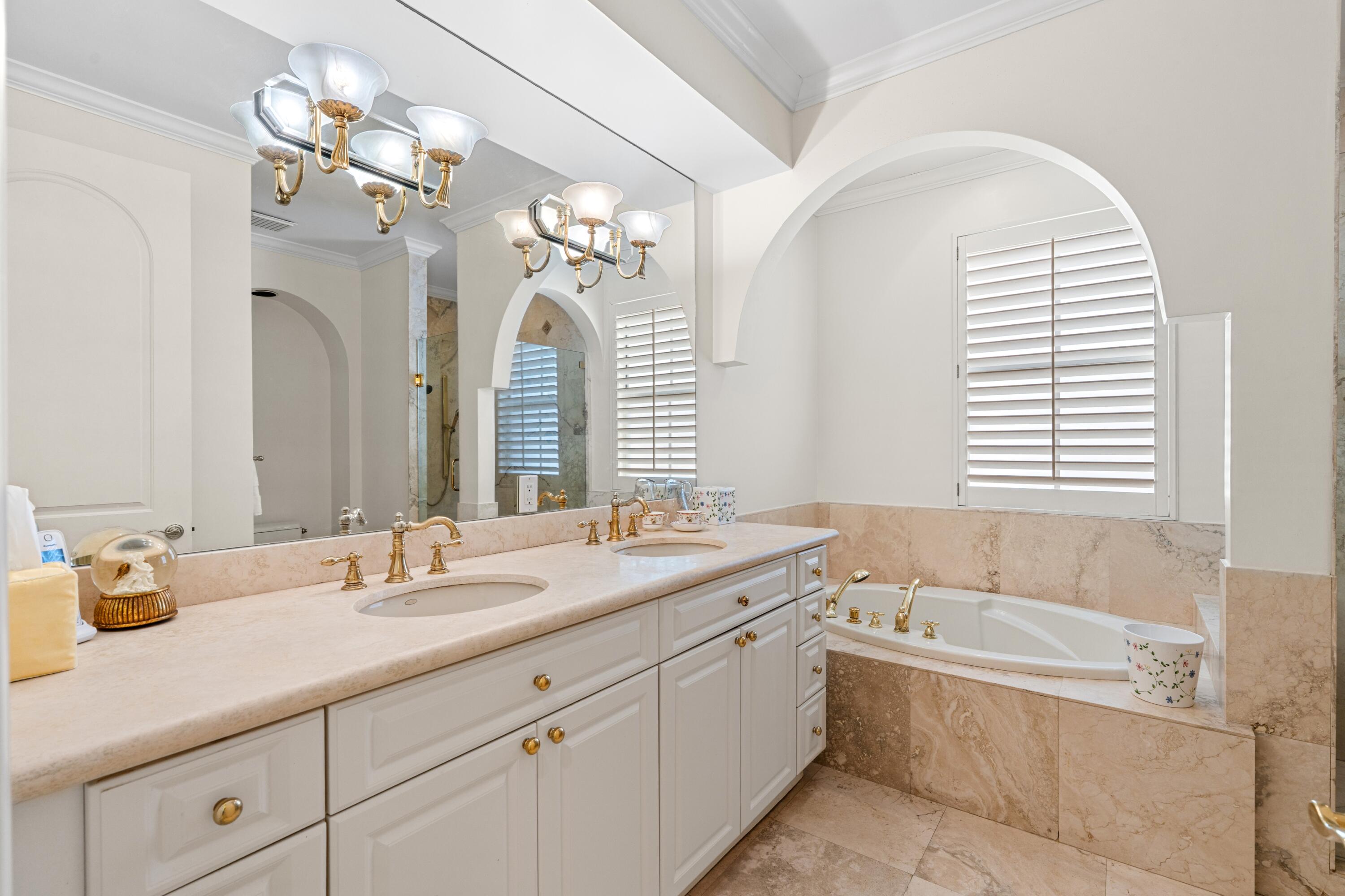 LANDINGS OF DELRAY BEACH CONDO - Residential