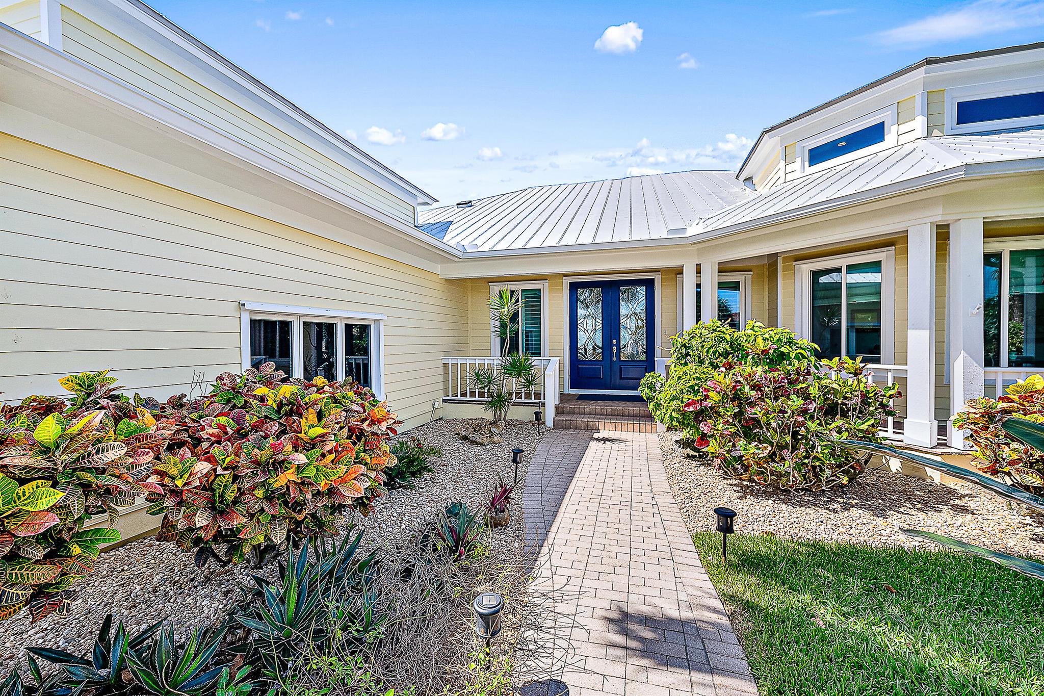 Rose Walk - Residential