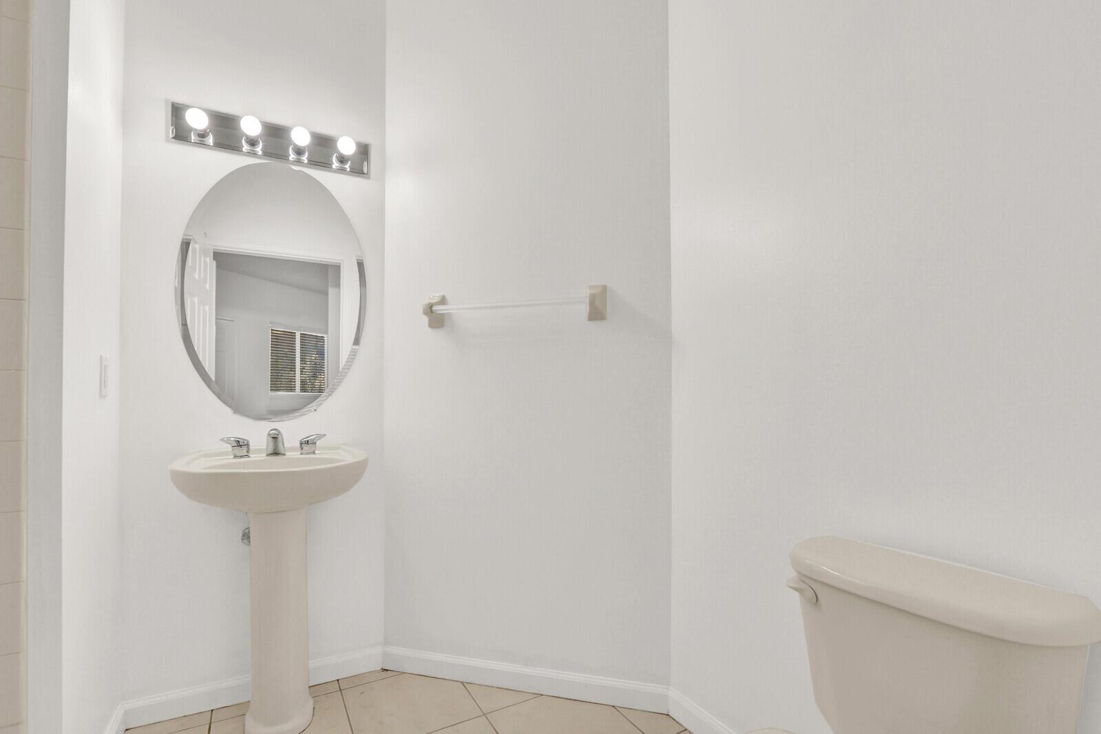 CASTLE PINES CONDOMINIUM - Residential Lease