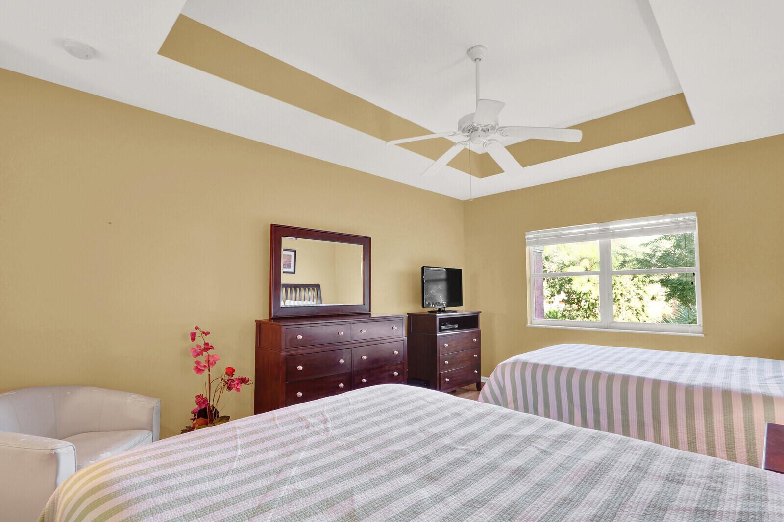 CASTLE PINES CONDOMINIUM - Residential Lease