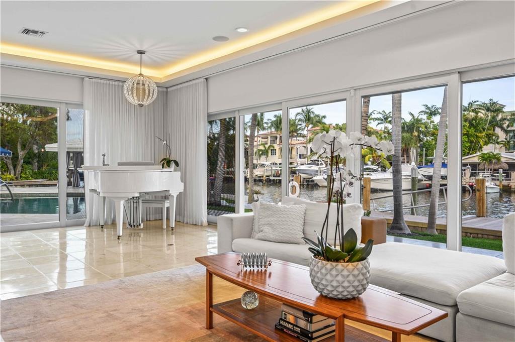 VICTOIRA PARK - Residential