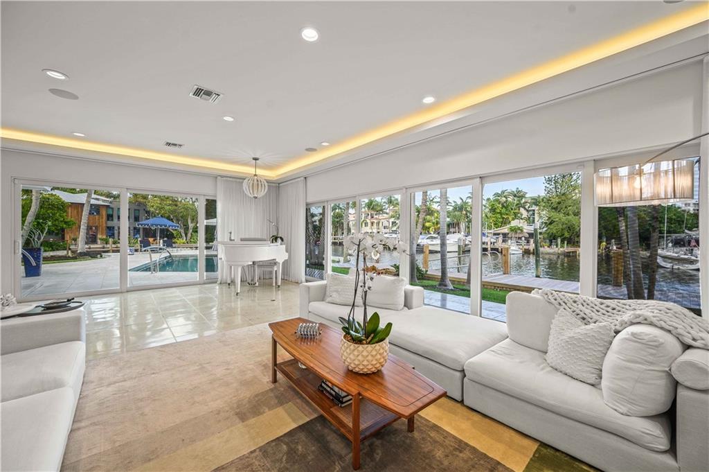 VICTOIRA PARK - Residential