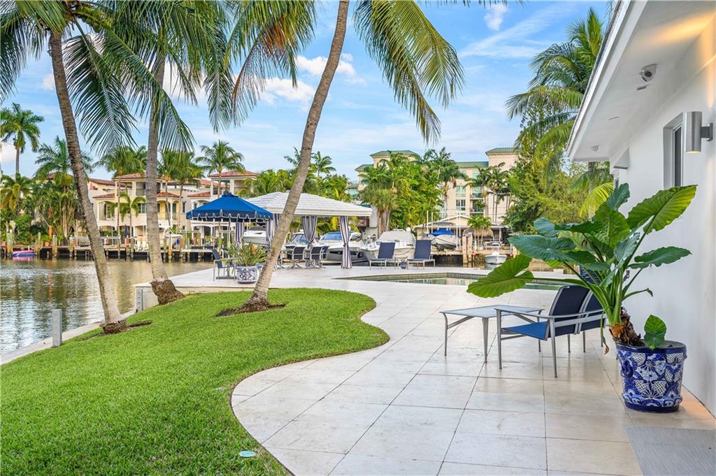VICTOIRA PARK - Residential