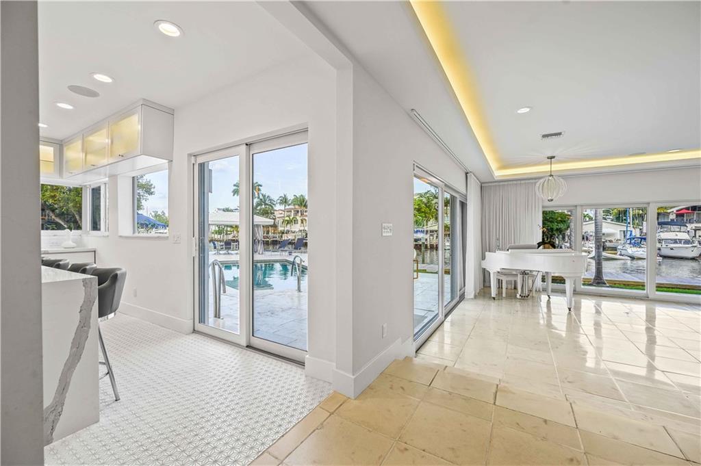 VICTOIRA PARK - Residential