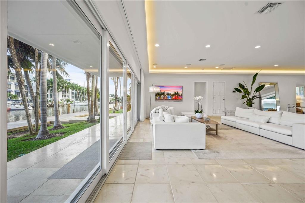 VICTOIRA PARK - Residential