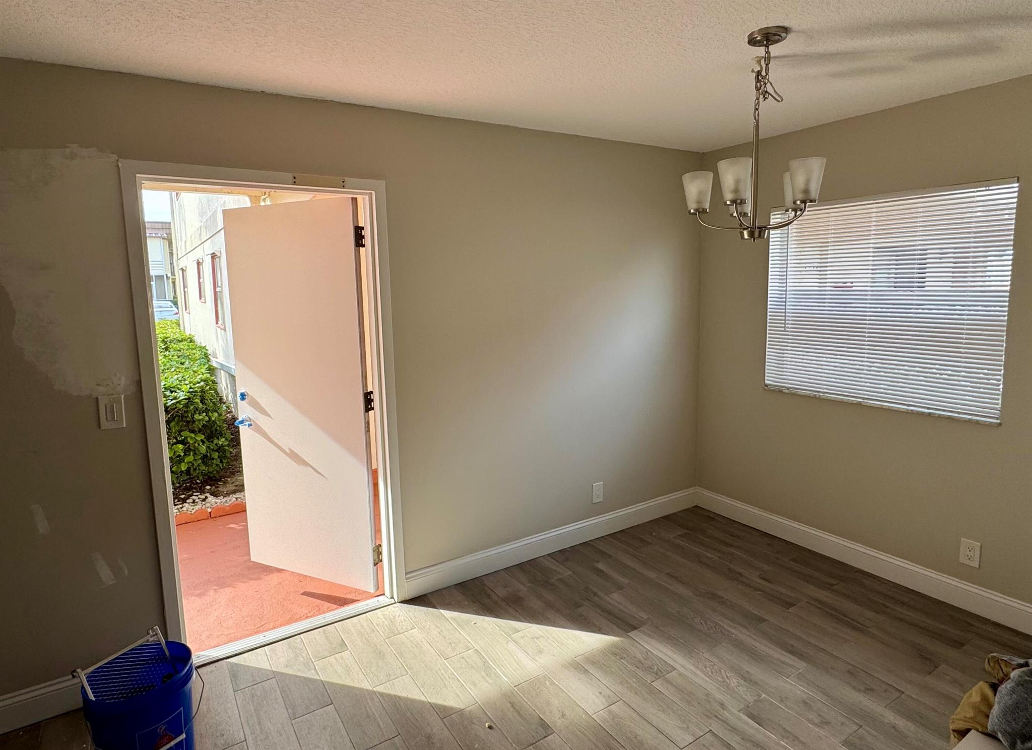 KINGS POINT SAXONY CONDOS - Residential Lease