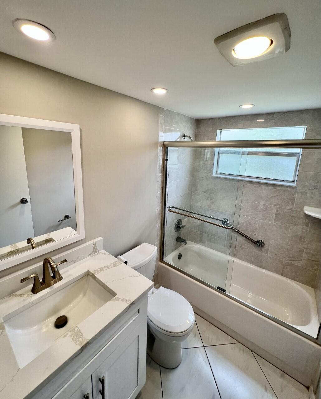 KINGS POINT SAXONY CONDOS - Residential Lease