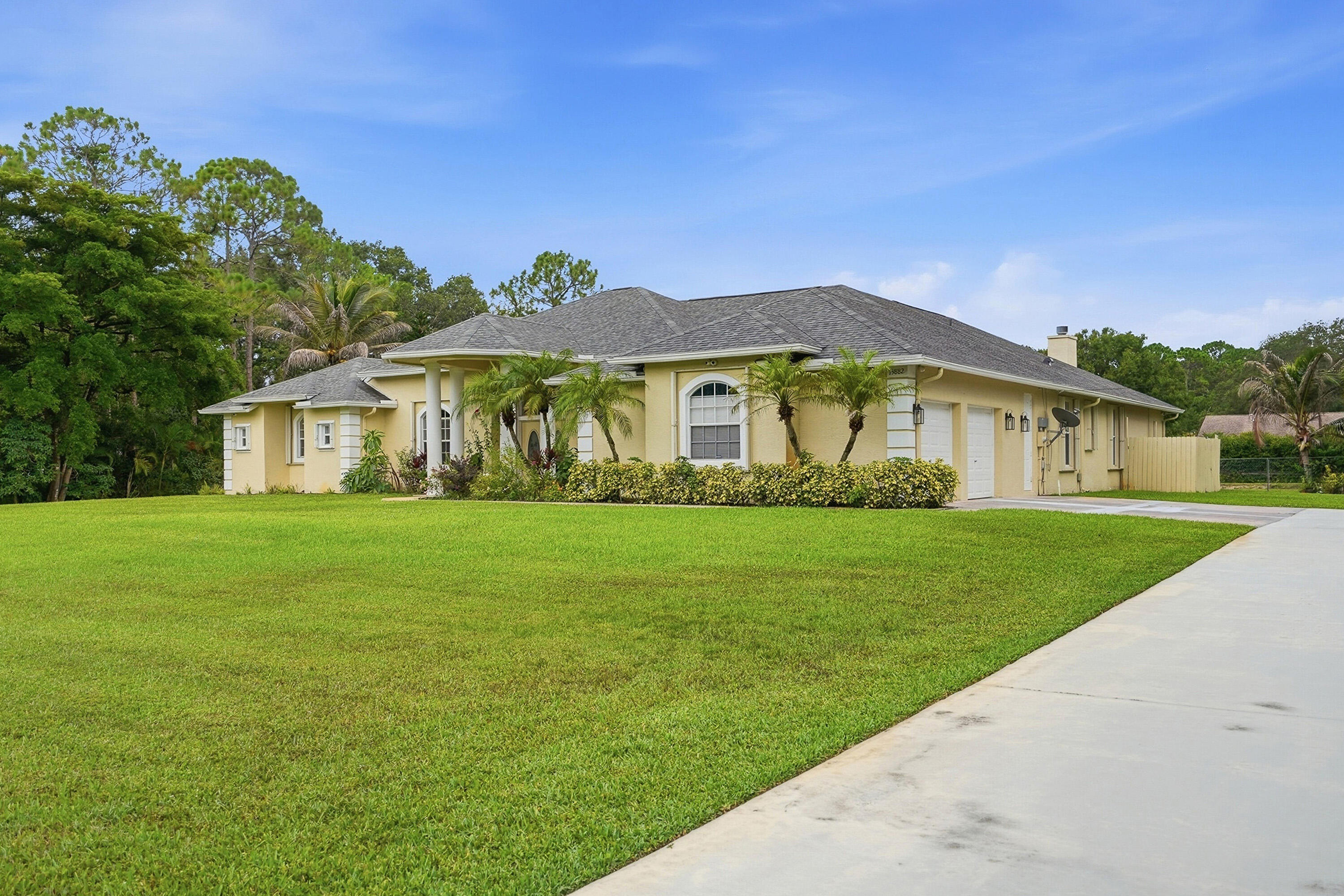 13882 43rd Road N