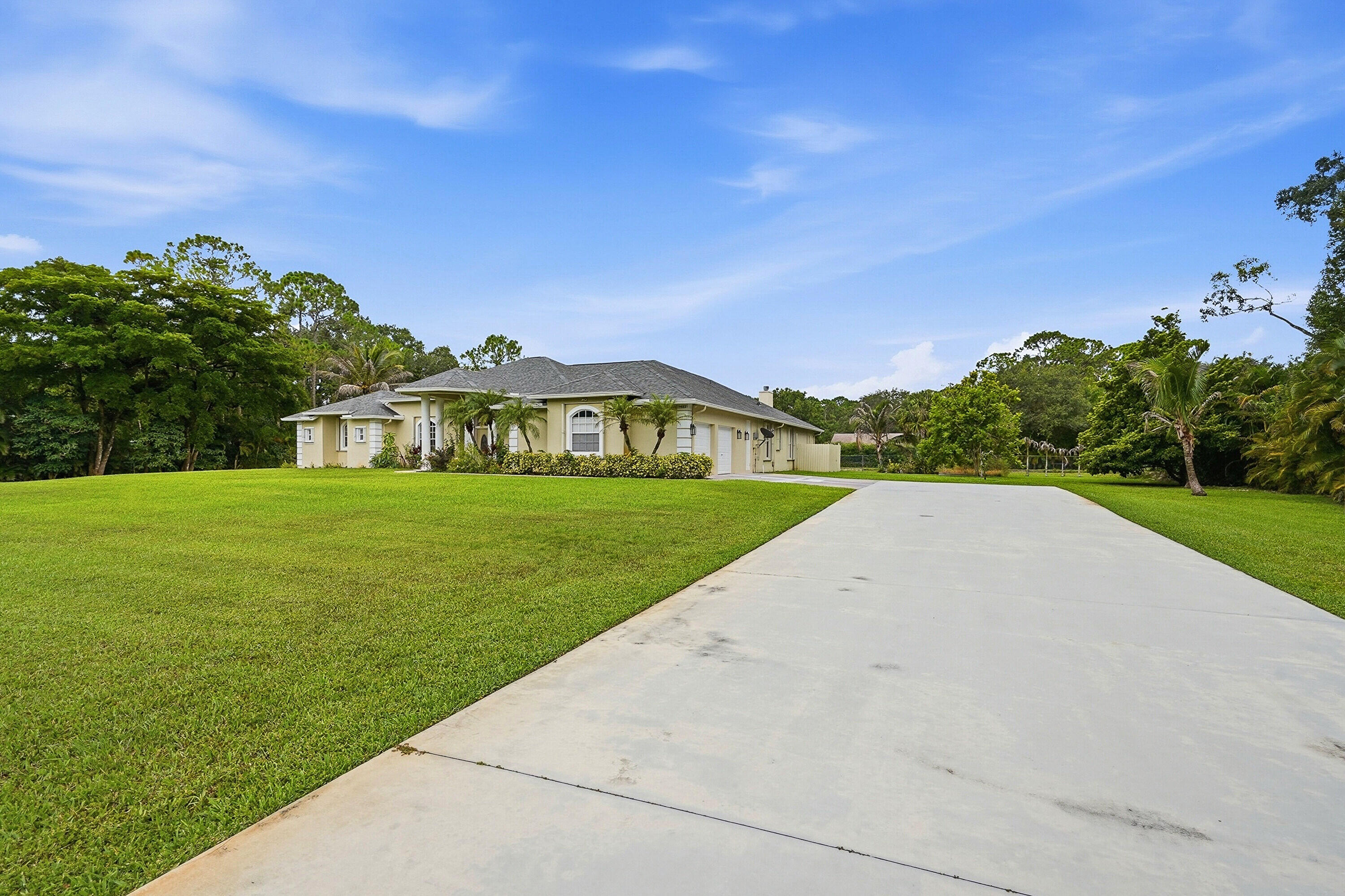 13882 43rd Road N