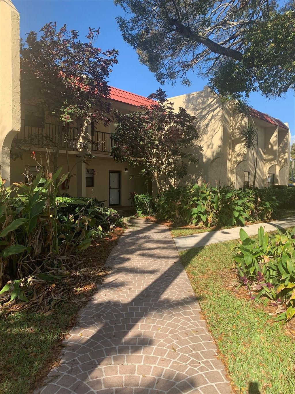 Photo of 2050 Oleander Blvd #4 104, Fort Pierce, FL 34950 (MLS # F10535383)