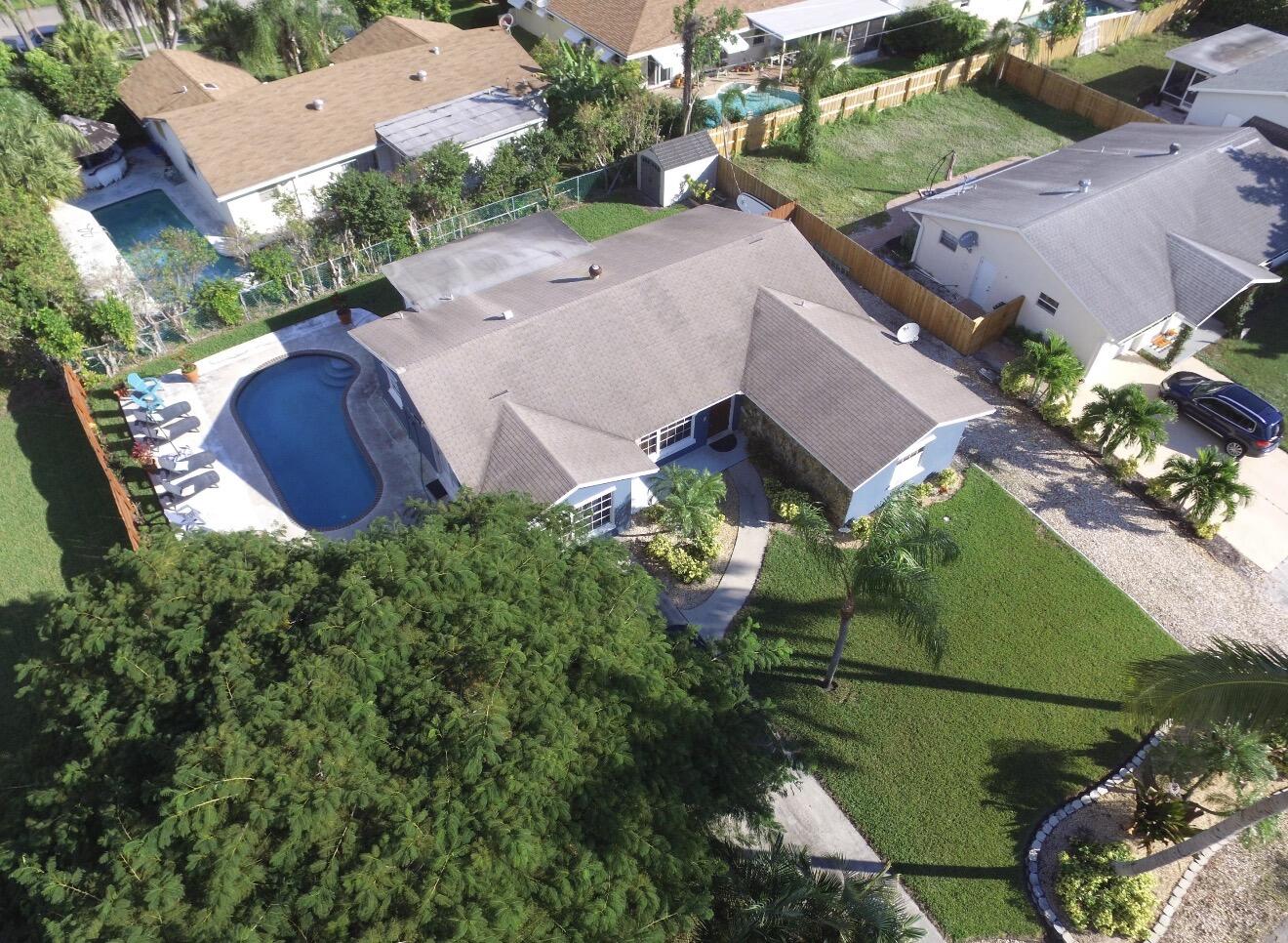 TROPIC PALMS 1 - Residential