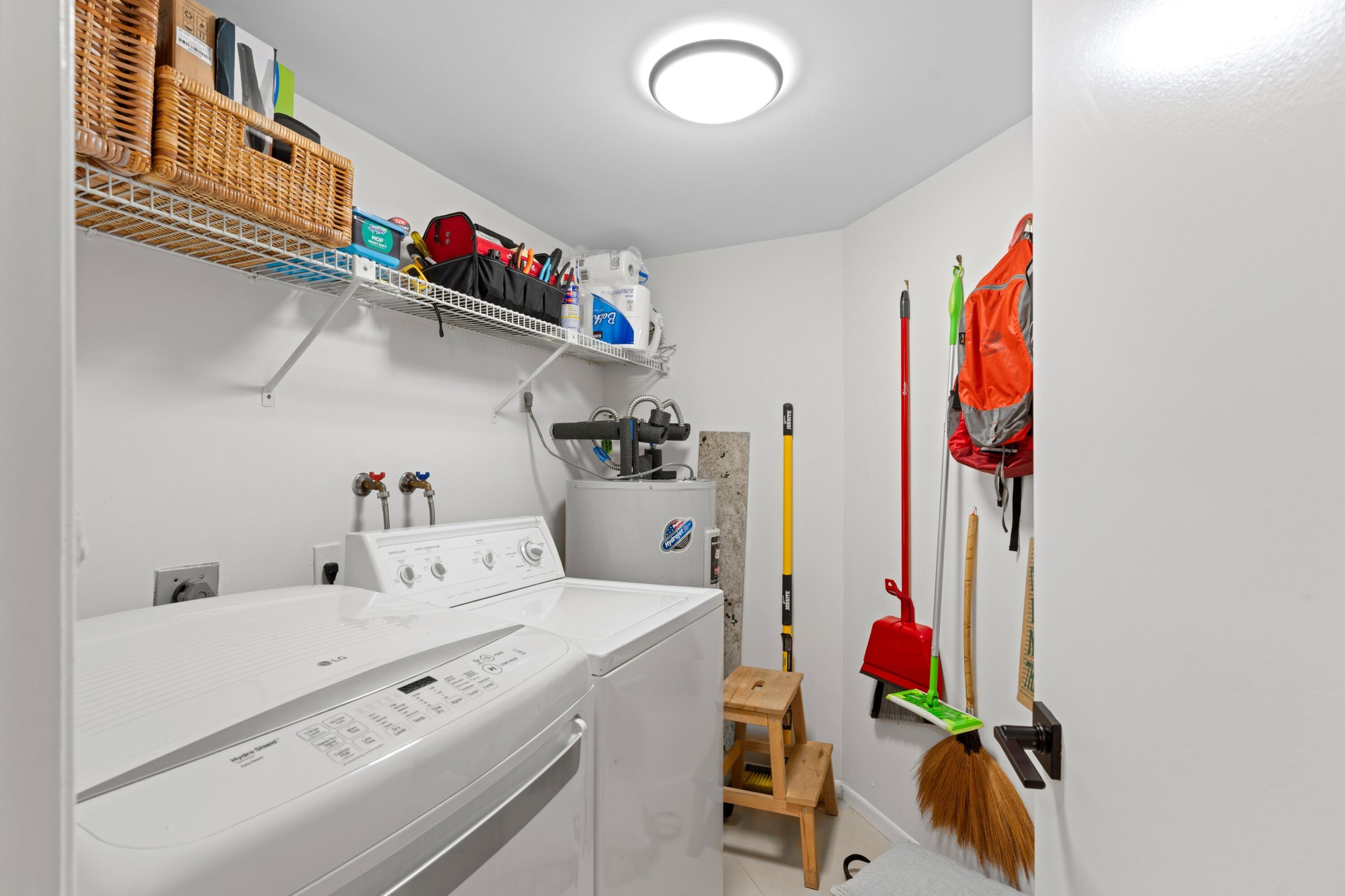 LAVERS RESORT & RACQUET CLUB - Residential Lease