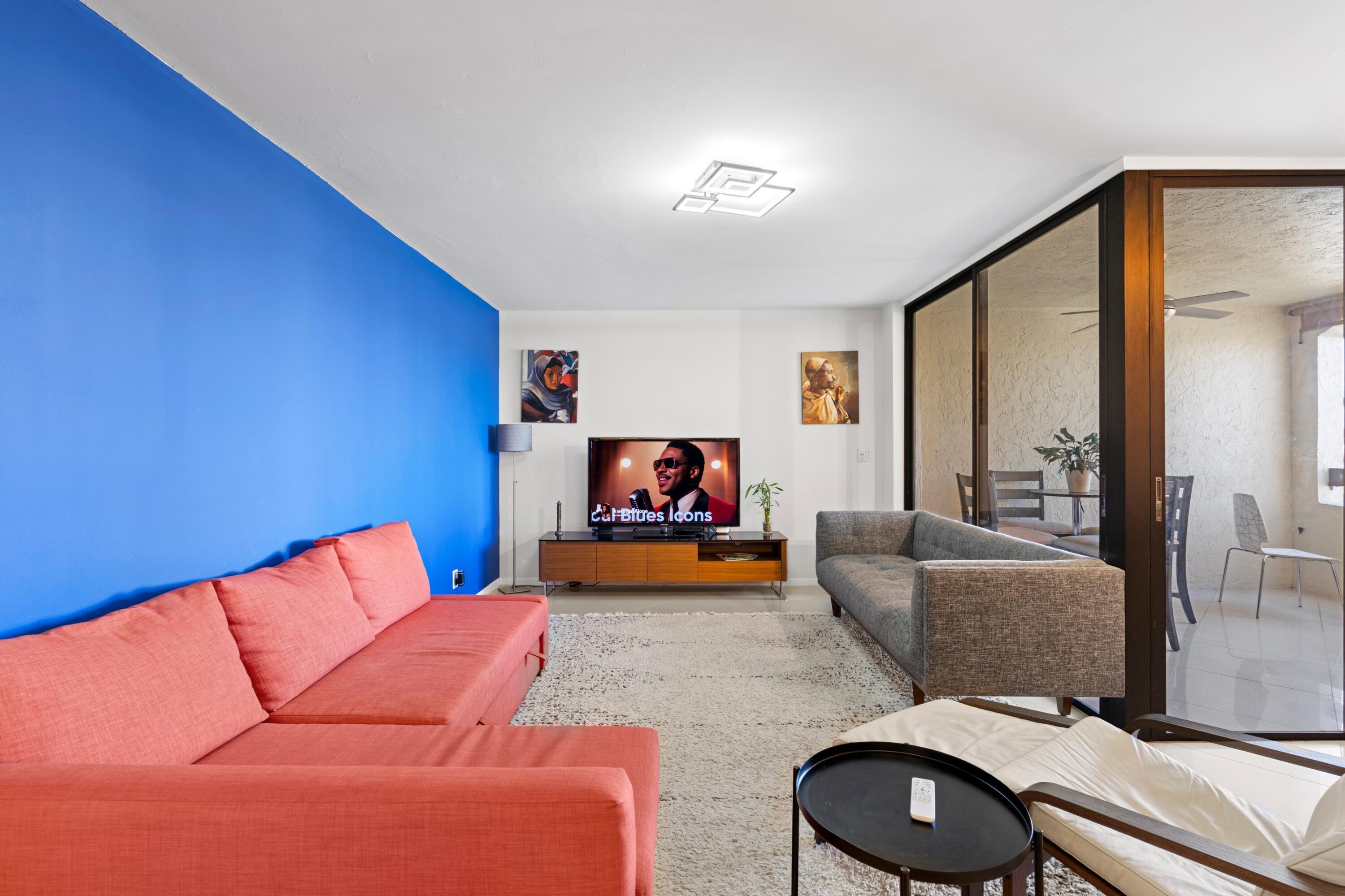 LAVERS RESORT & RACQUET CLUB - Residential Lease