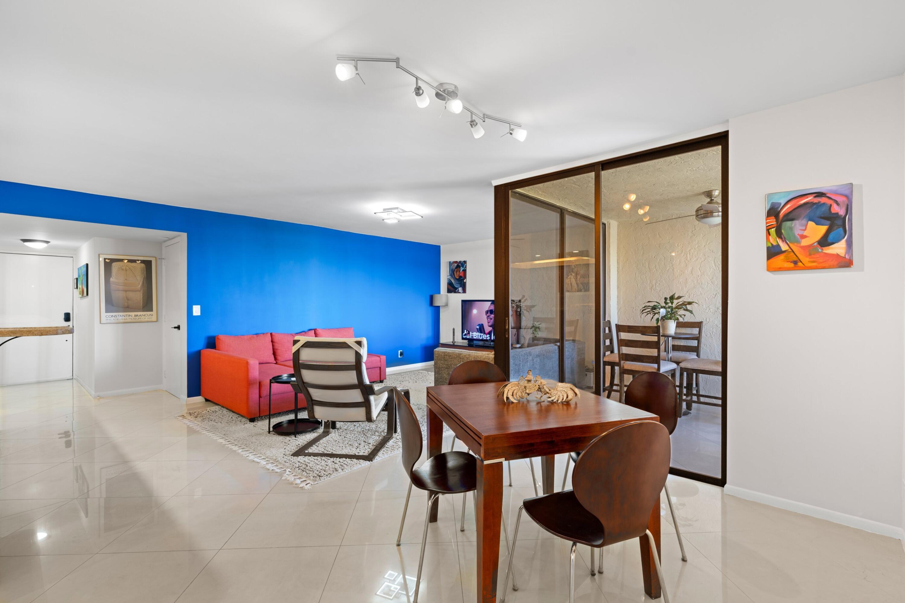 LAVERS RESORT & RACQUET CLUB - Residential Lease