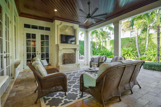 ROYAL PALM YACHT & COUNTRY CLUB - Residential