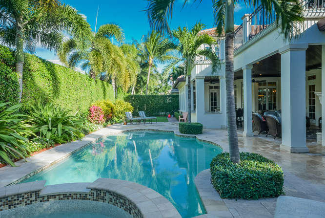 ROYAL PALM YACHT & COUNTRY CLUB - Residential