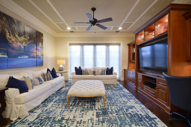 ROYAL PALM YACHT & COUNTRY CLUB - Residential