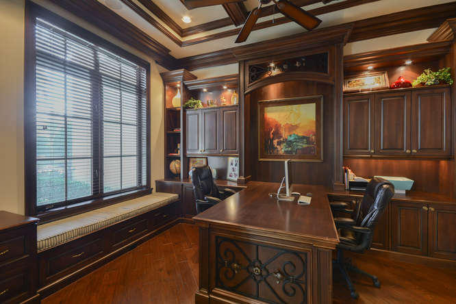 ROYAL PALM YACHT & COUNTRY CLUB - Residential