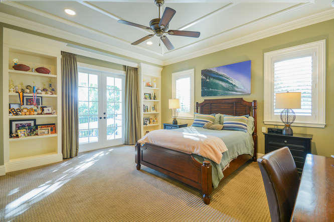 ROYAL PALM YACHT & COUNTRY CLUB - Residential