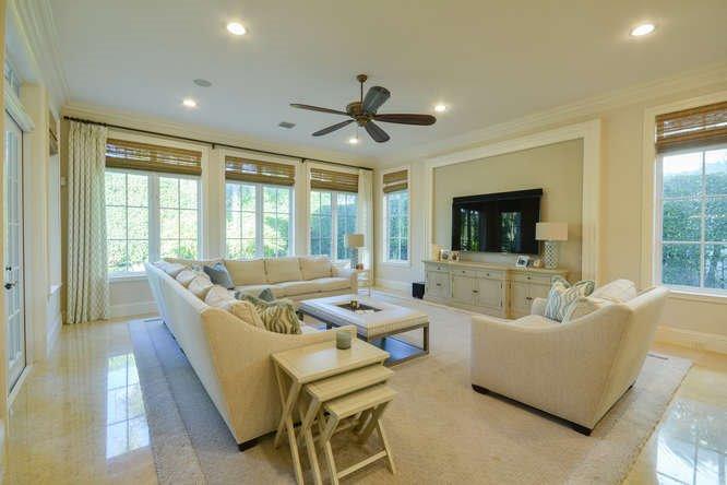 ROYAL PALM YACHT & COUNTRY CLUB - Residential