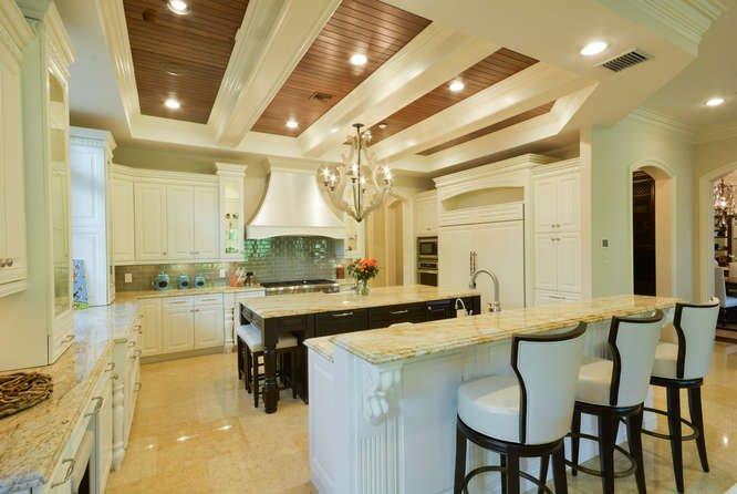 ROYAL PALM YACHT & COUNTRY CLUB - Residential