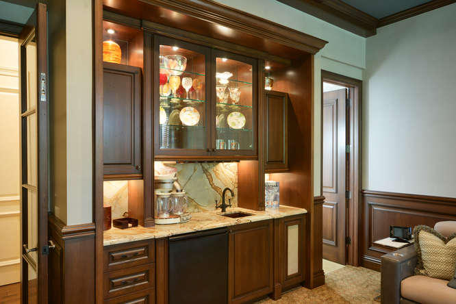 ROYAL PALM YACHT & COUNTRY CLUB - Residential