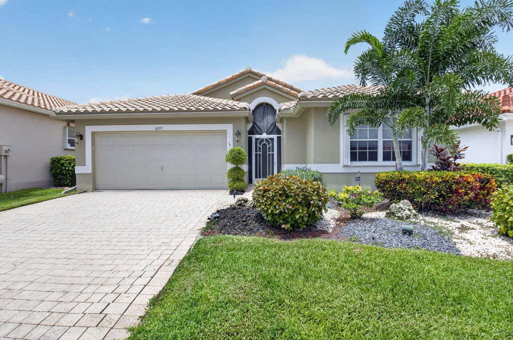 Photo of 6839 Lismore Avenue, Boynton Beach, FL 33437 (MLS # B26063073)