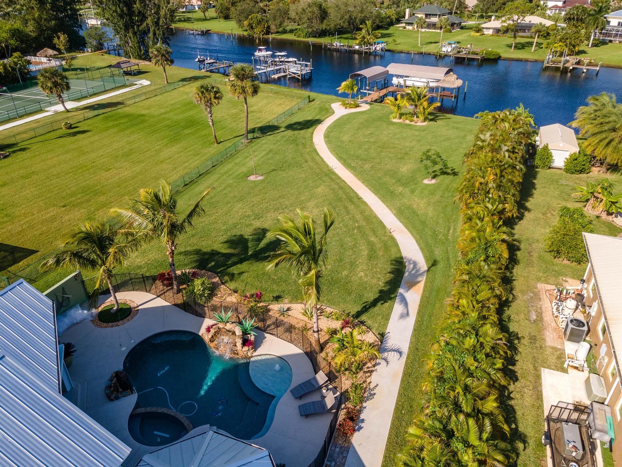 VIKINGS LOOKOUT PHASE I - Residential