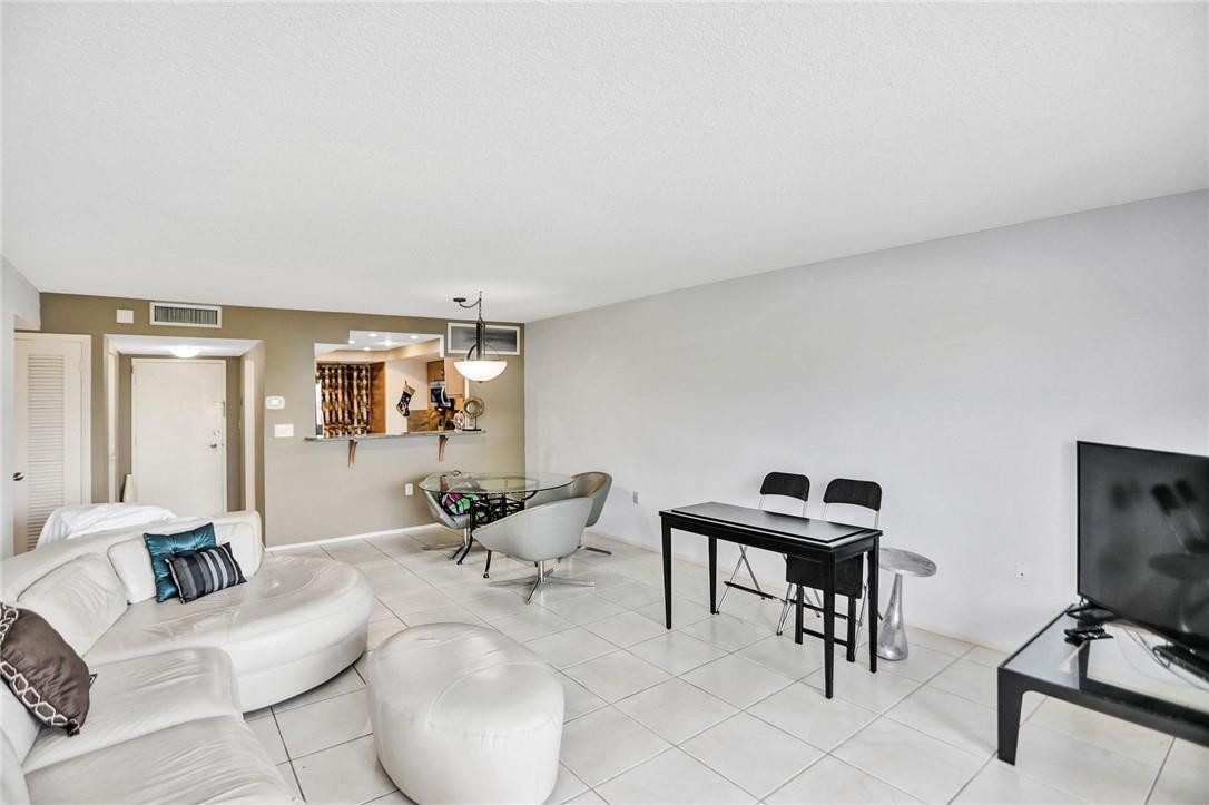 Carlton Tower Condo - Residential Lease