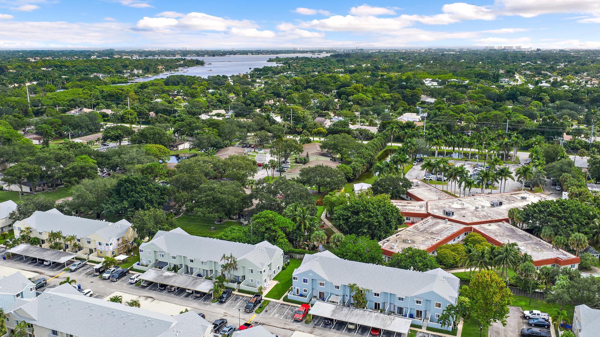 RIVERWALK 3 - Residential