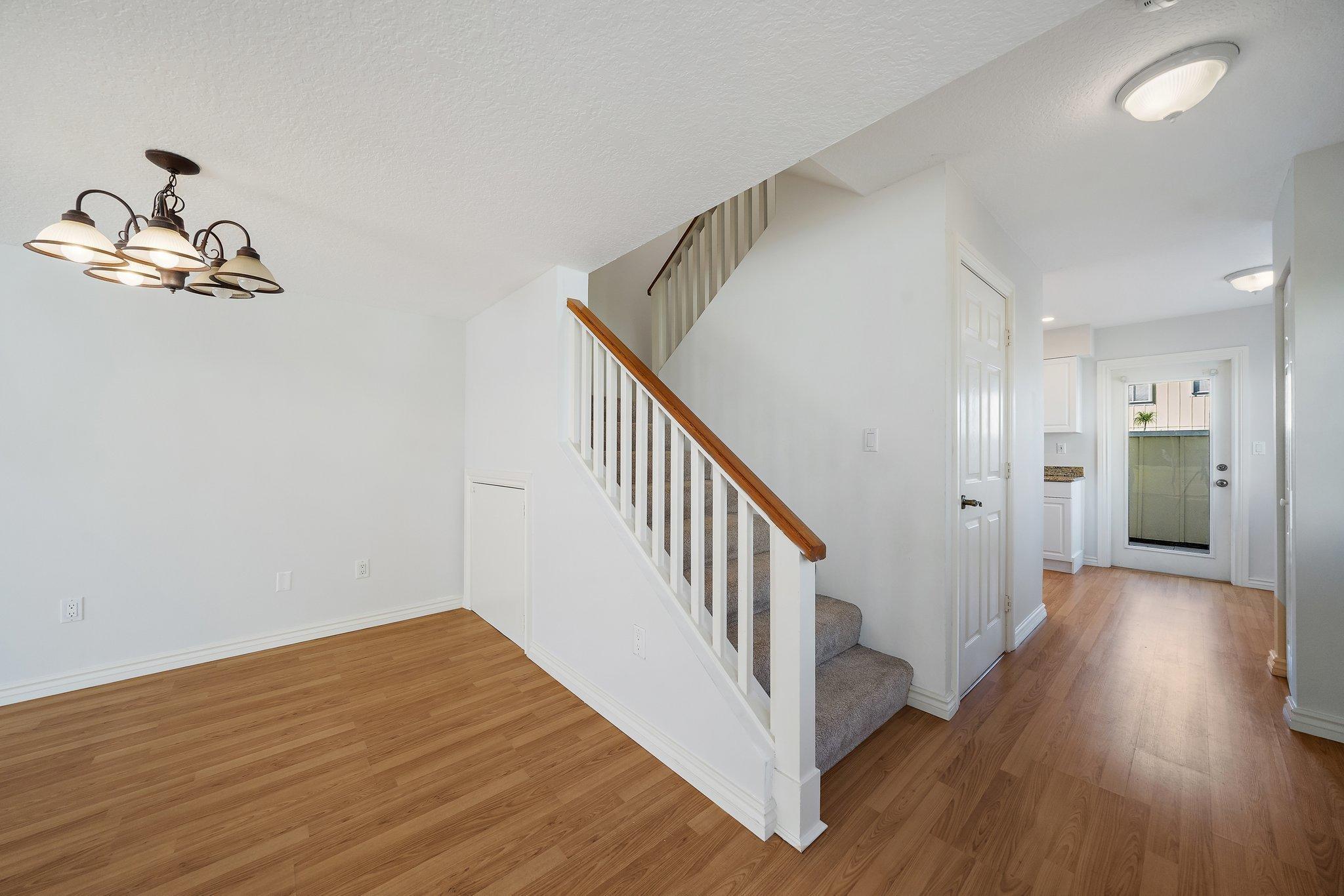 RIVERWALK 3 - Residential
