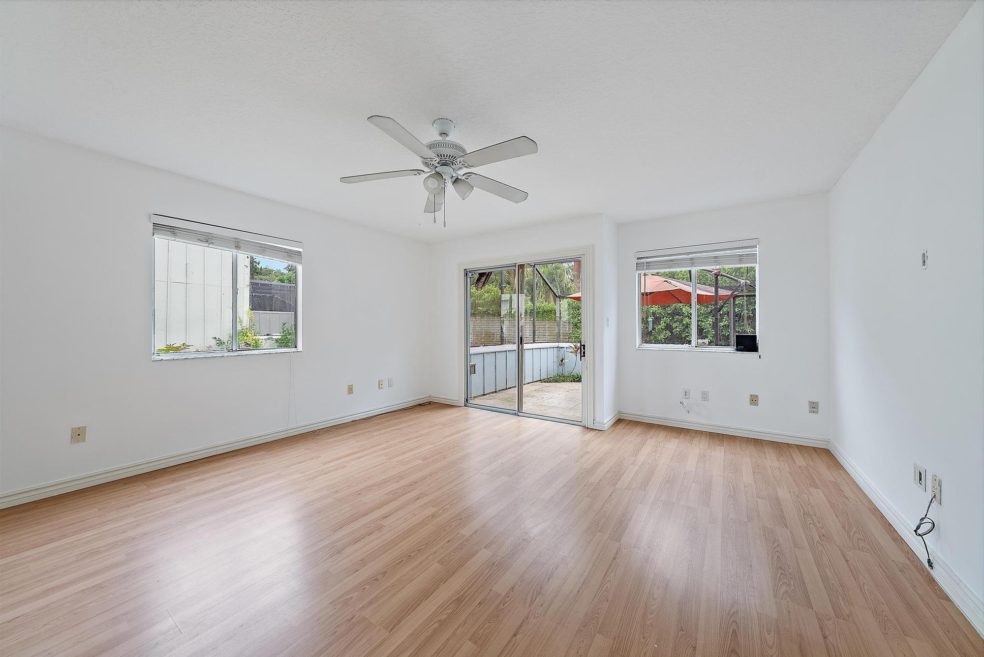 RIVERWALK 3 - Residential