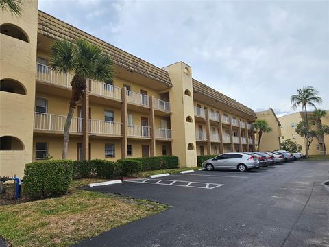 8225 Sunrise Lakes Blvd 305 Sunrise FL 33322