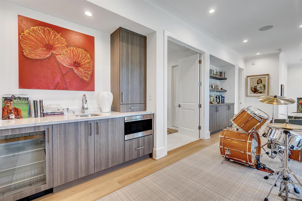 BLUE CYPRESS REPL AT PALM BEACH POLO & COUNTRY CLU - Residential