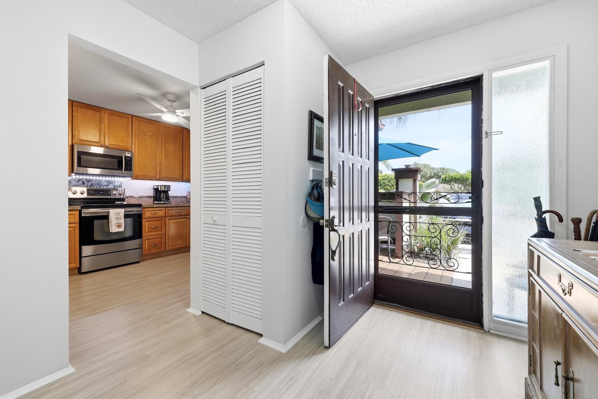 259 DEERFIELD Court