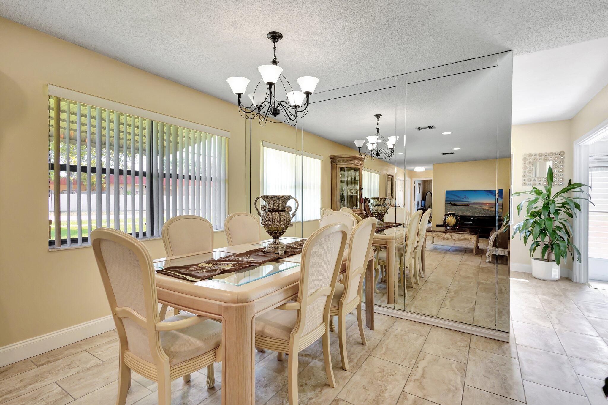 1502 Palmland Drive 1-F