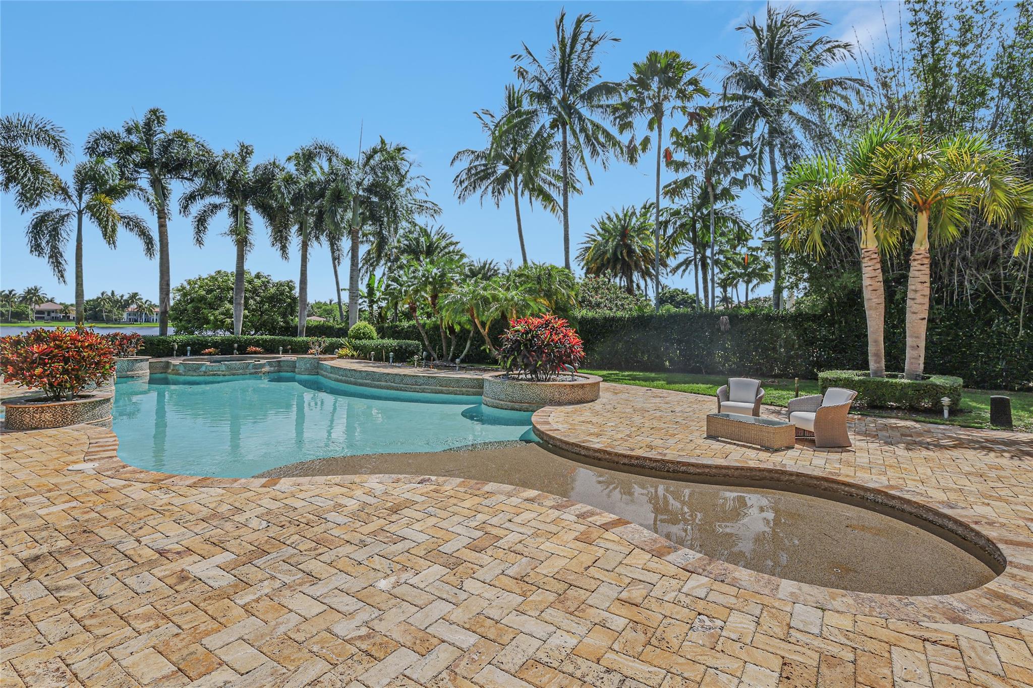 LONG LAKE RANCHES - Residential