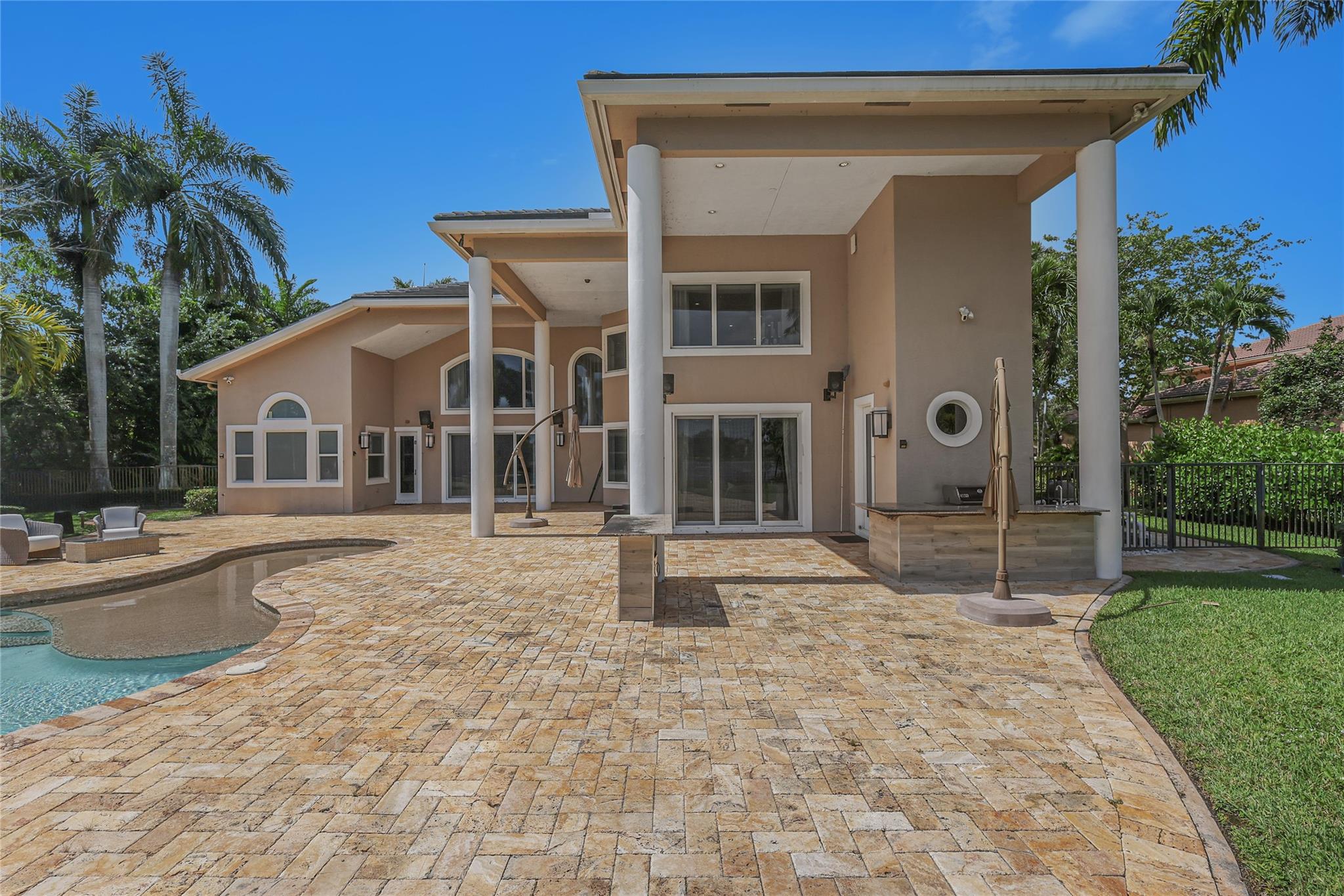 LONG LAKE RANCHES - Residential