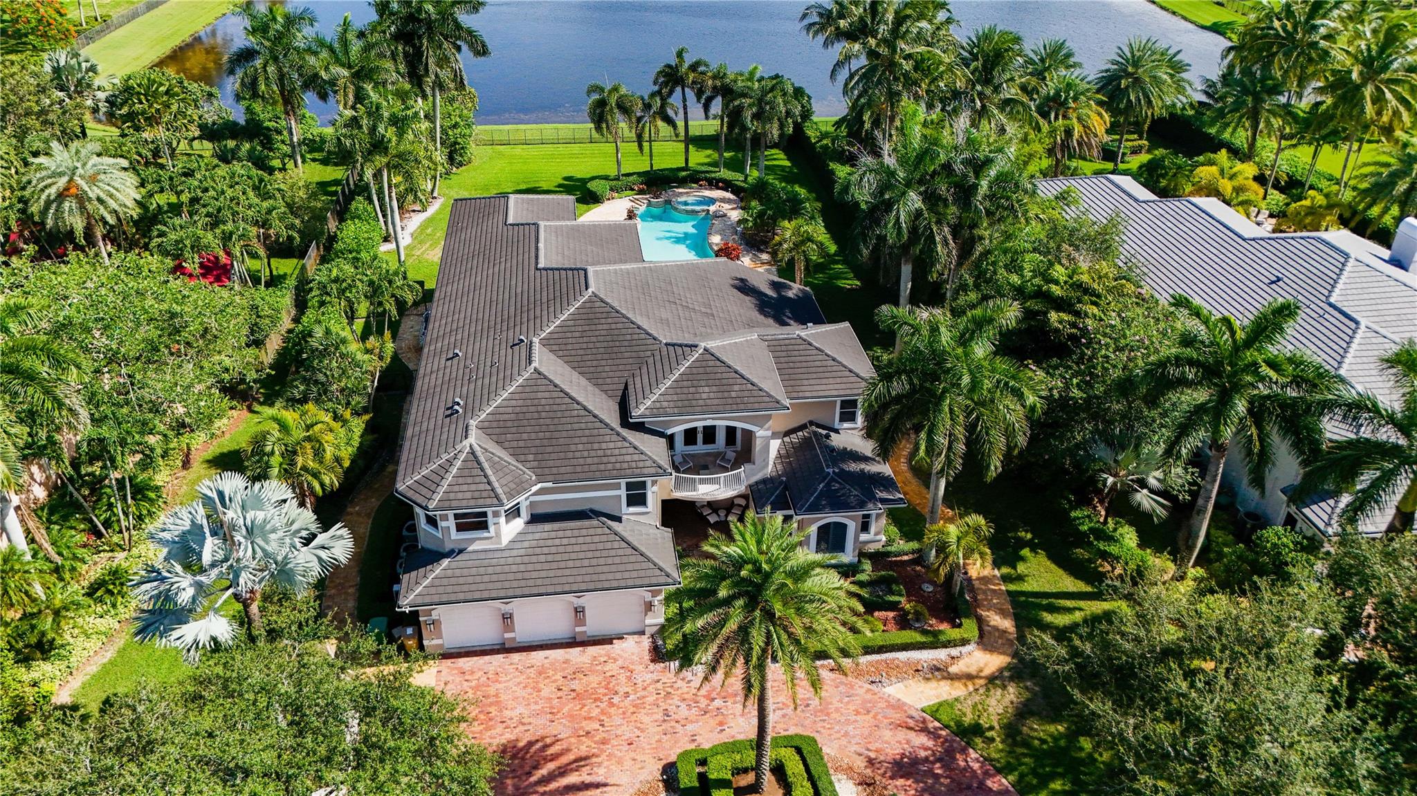 LONG LAKE RANCHES - Residential