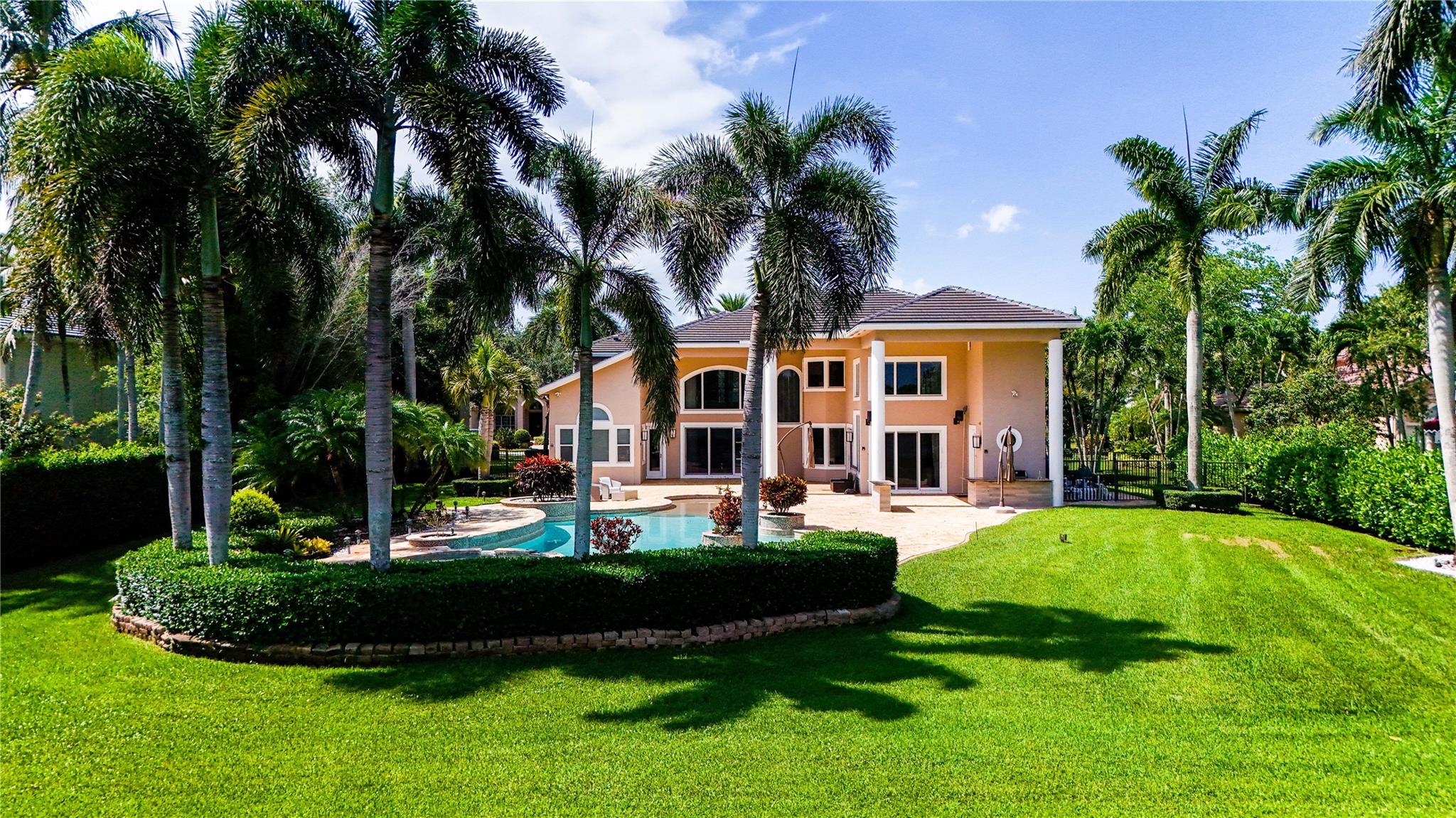 LONG LAKE RANCHES - Residential