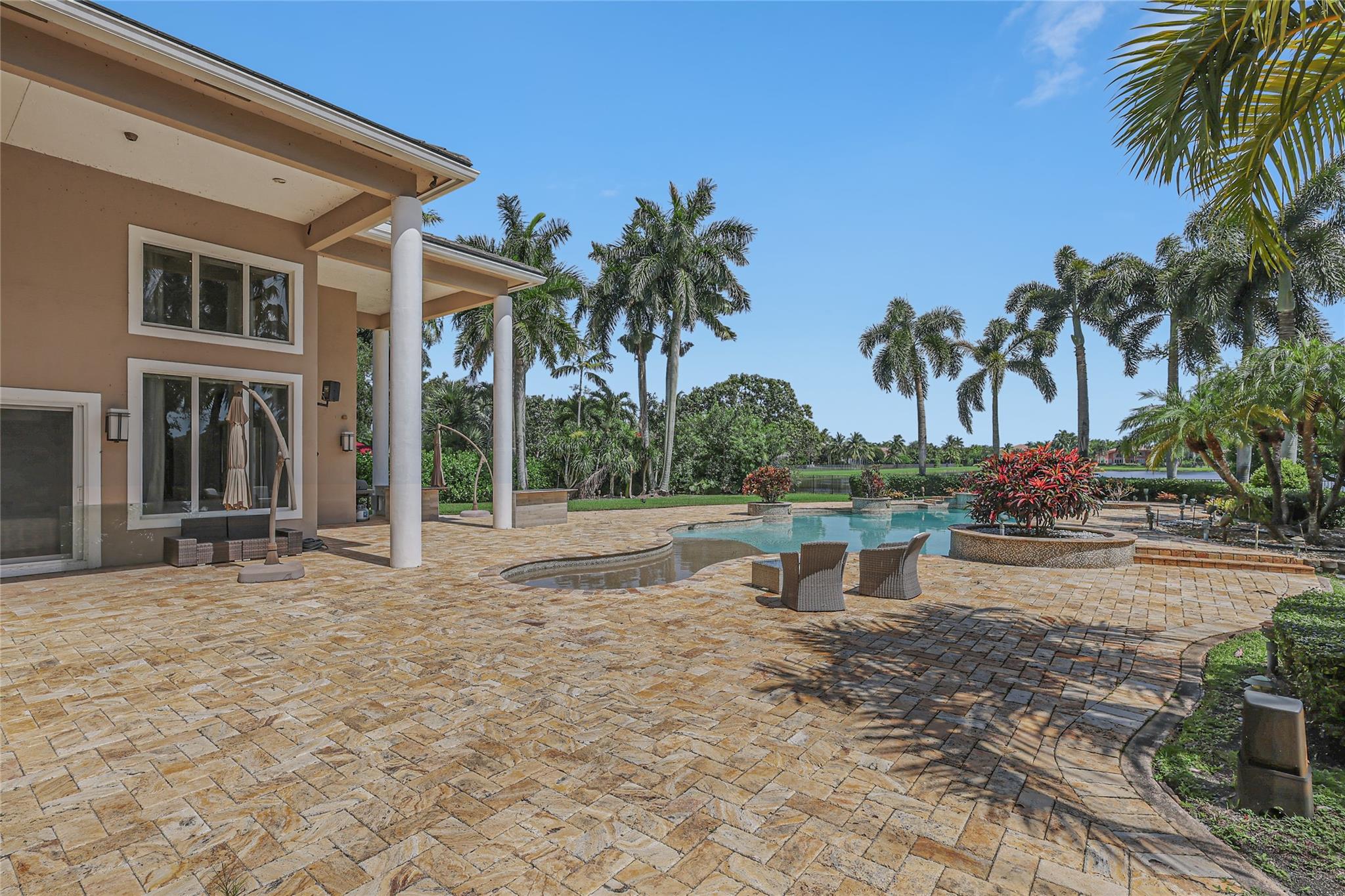 LONG LAKE RANCHES - Residential
