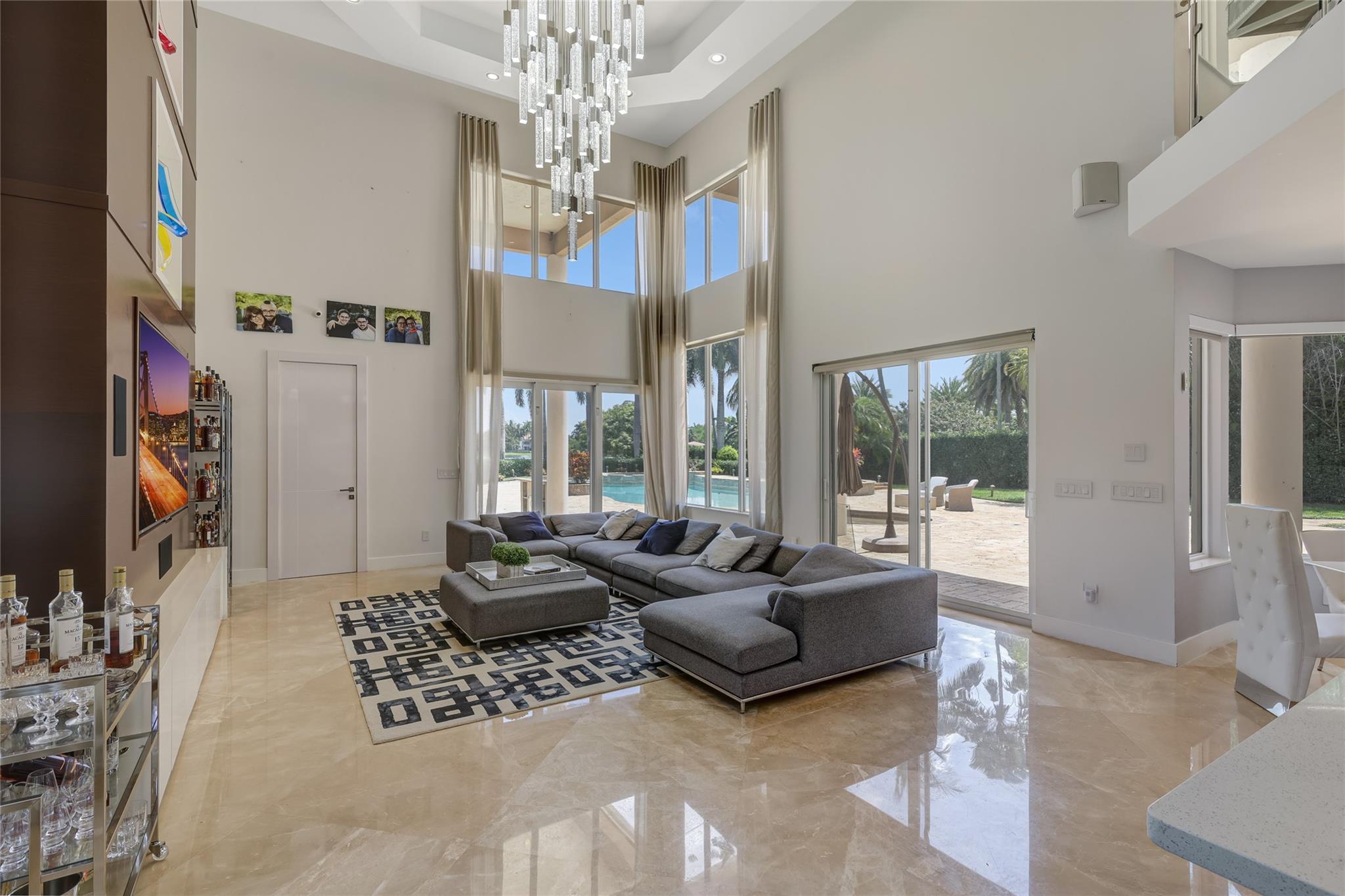 LONG LAKE RANCHES - Residential