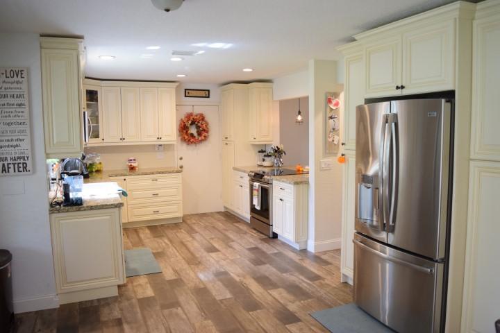 GREENVIEW SHORES 2 OF WELLINGTON - Residential Lease