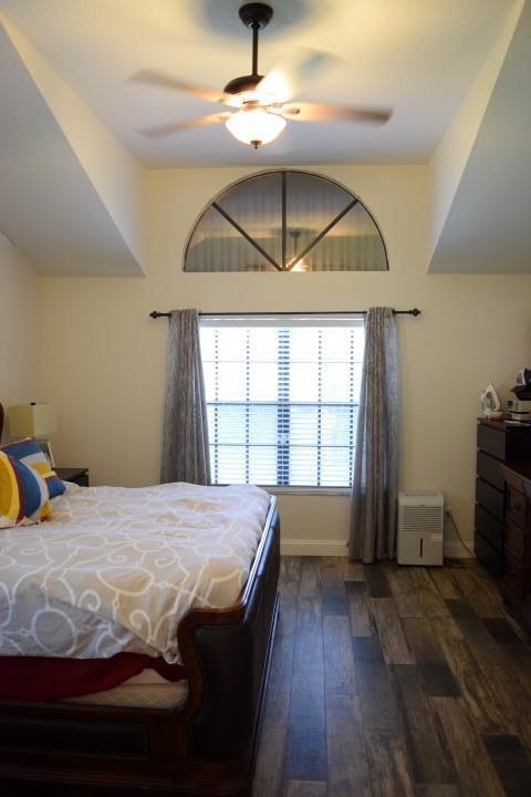 GREENVIEW SHORES 2 OF WELLINGTON - Residential Lease