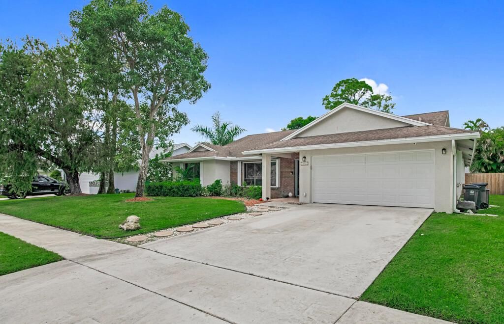 Photo of 13733 Exotica Lane, Wellington, FL 33414 (MLS # R11026416)