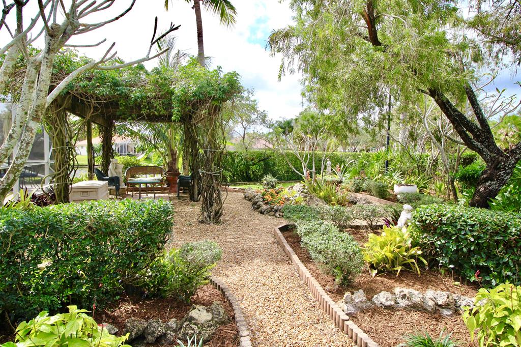 ESTATES OF ROYAL PALM BEACH 4 - Residential