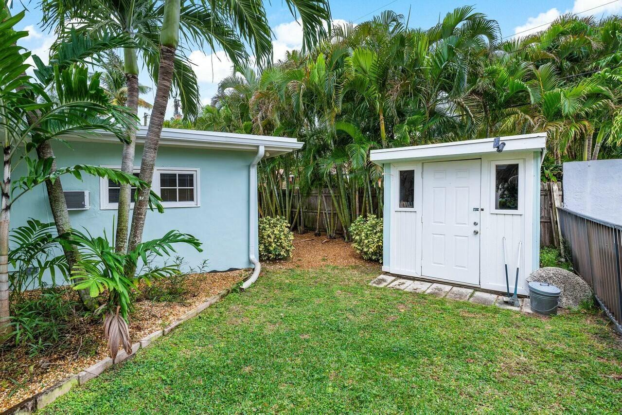 BOCA RATON RIVIERA UNIT B - Residential Lease